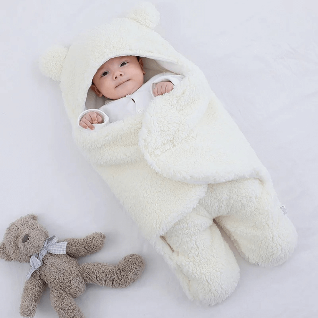 Nid d'ange ourson blanc pour bebe en coton chaud et polaire moelleuse