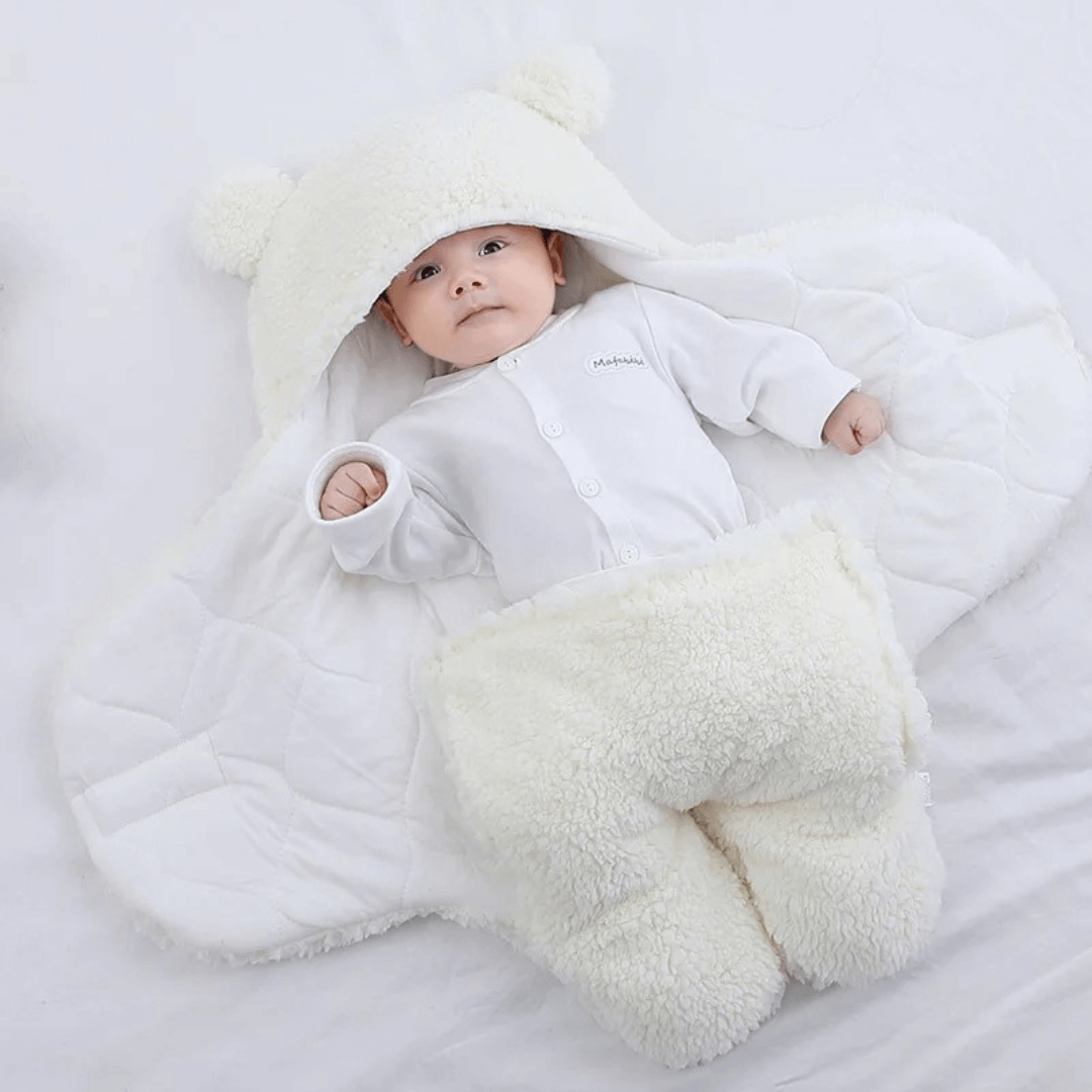 Nid d'ange ourson blanc pour bebe en coton chaud et polaire moelleuse