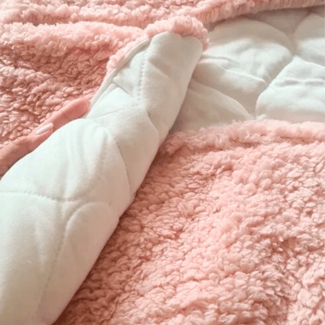 Nid d'ange ourson rose pour bebe en coton et polaire moelleuse